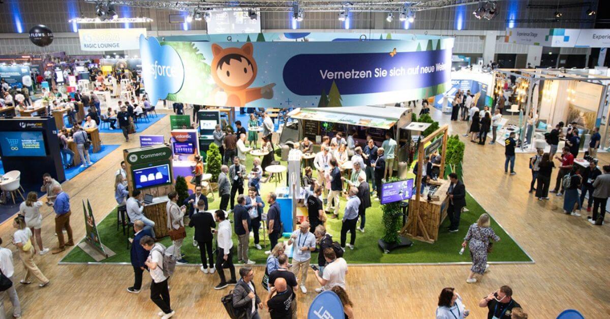 Ein Teil der Expo Halle mit Ausstellern auf der K5 Konferenz